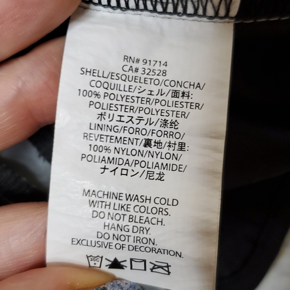 Men's Armani Exchange Hybrid Shorts - Picture 8 of 9